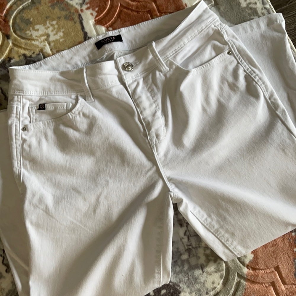 Curve Appeal Capri Pants